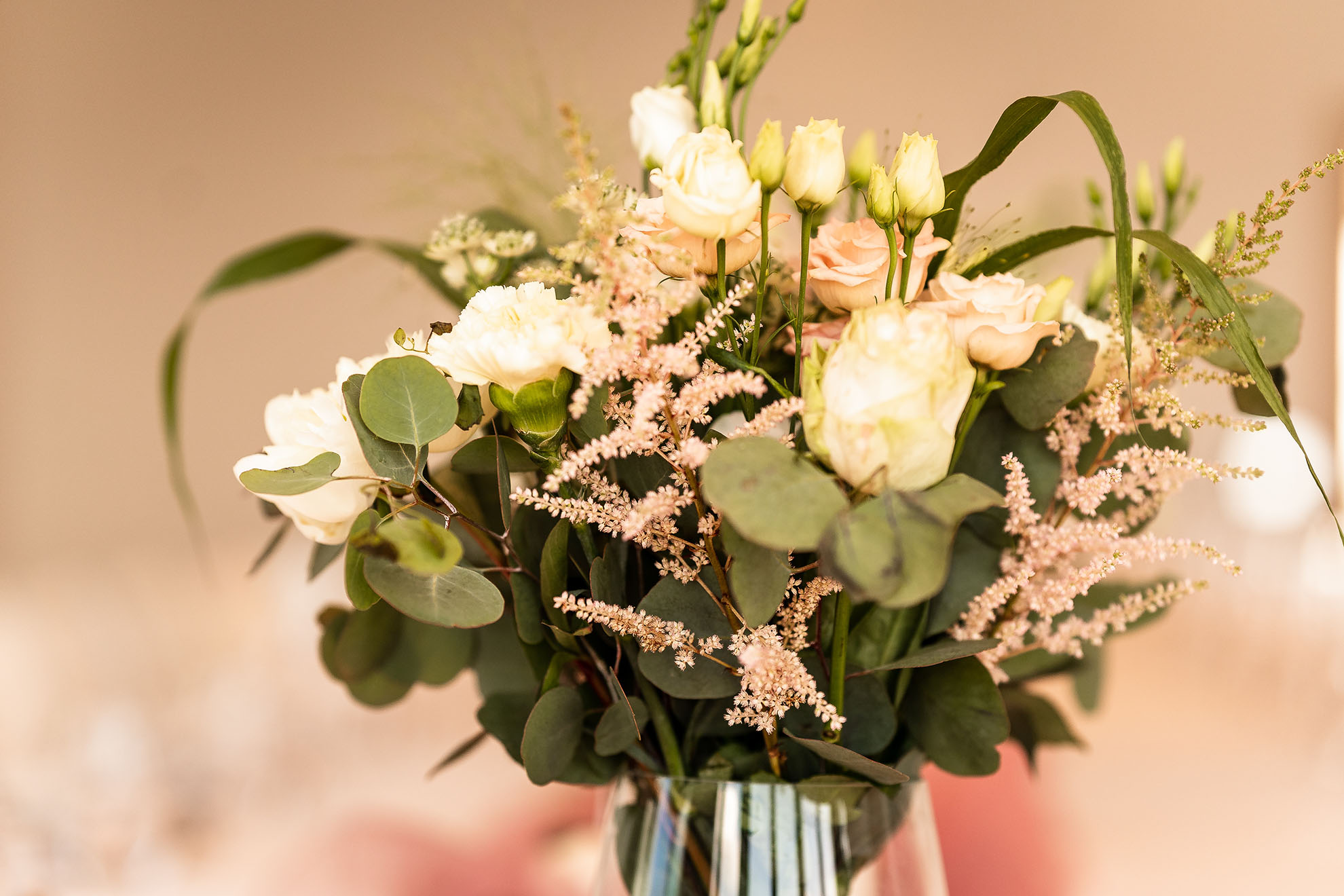 Wedding breakfast room flowers