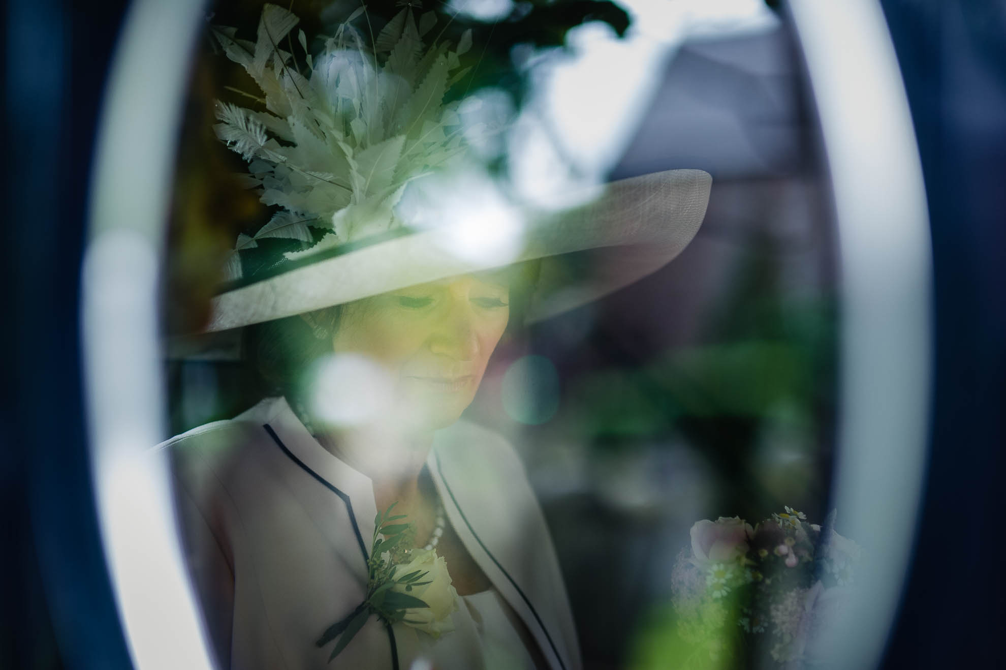 Mother of the bride arrives in wedding car