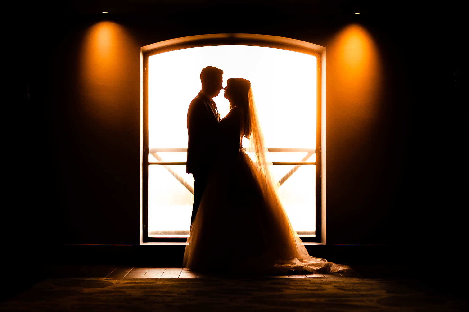 Bride and groom silhouette 