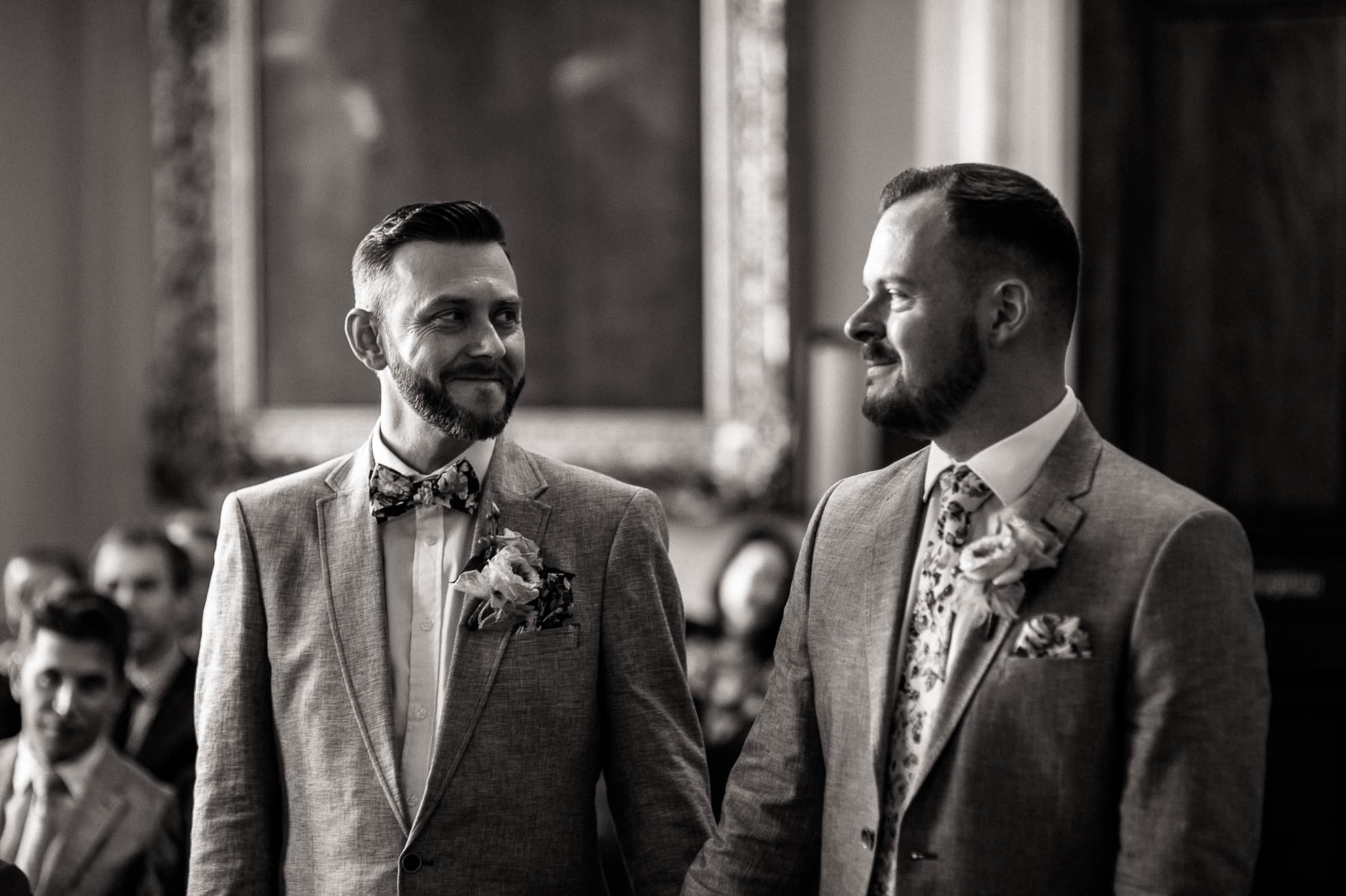 luke smiles a mike during the ceremony