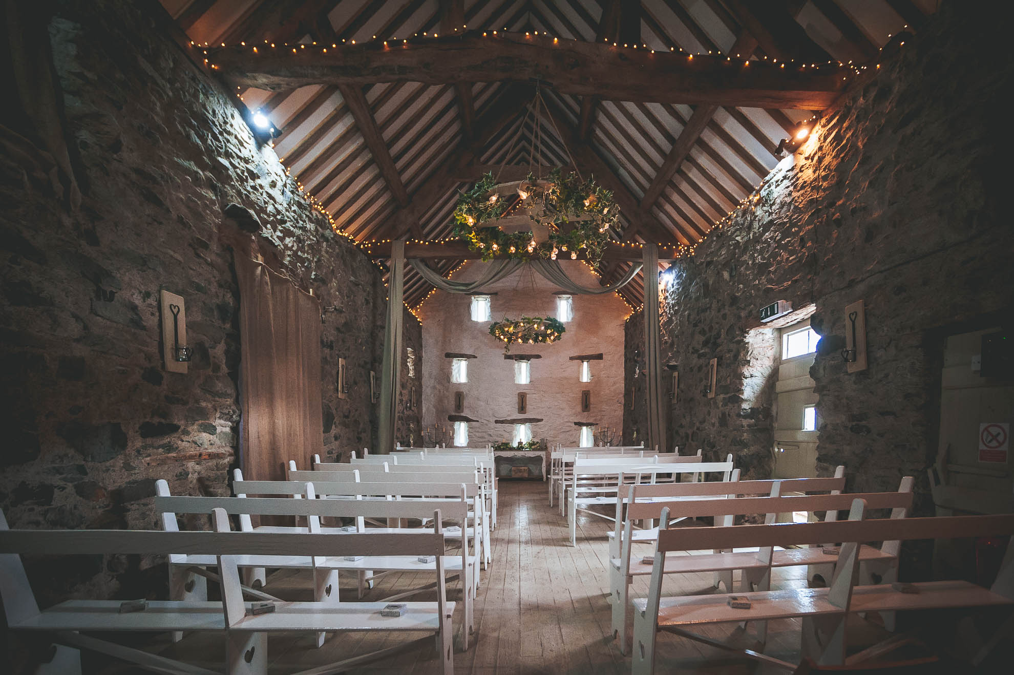 Tall Barn wedding ceremony