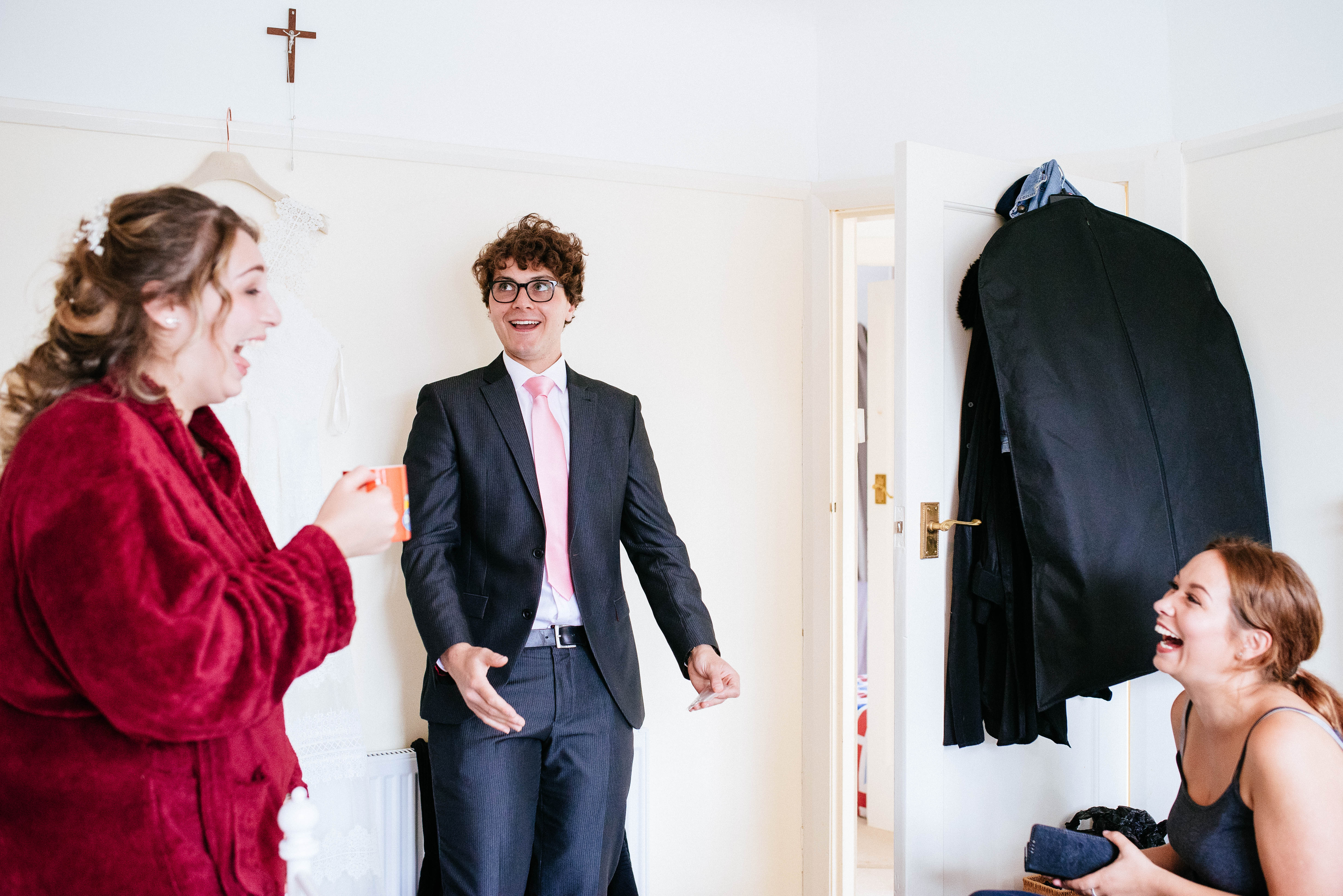 brother of the bride tells a joke