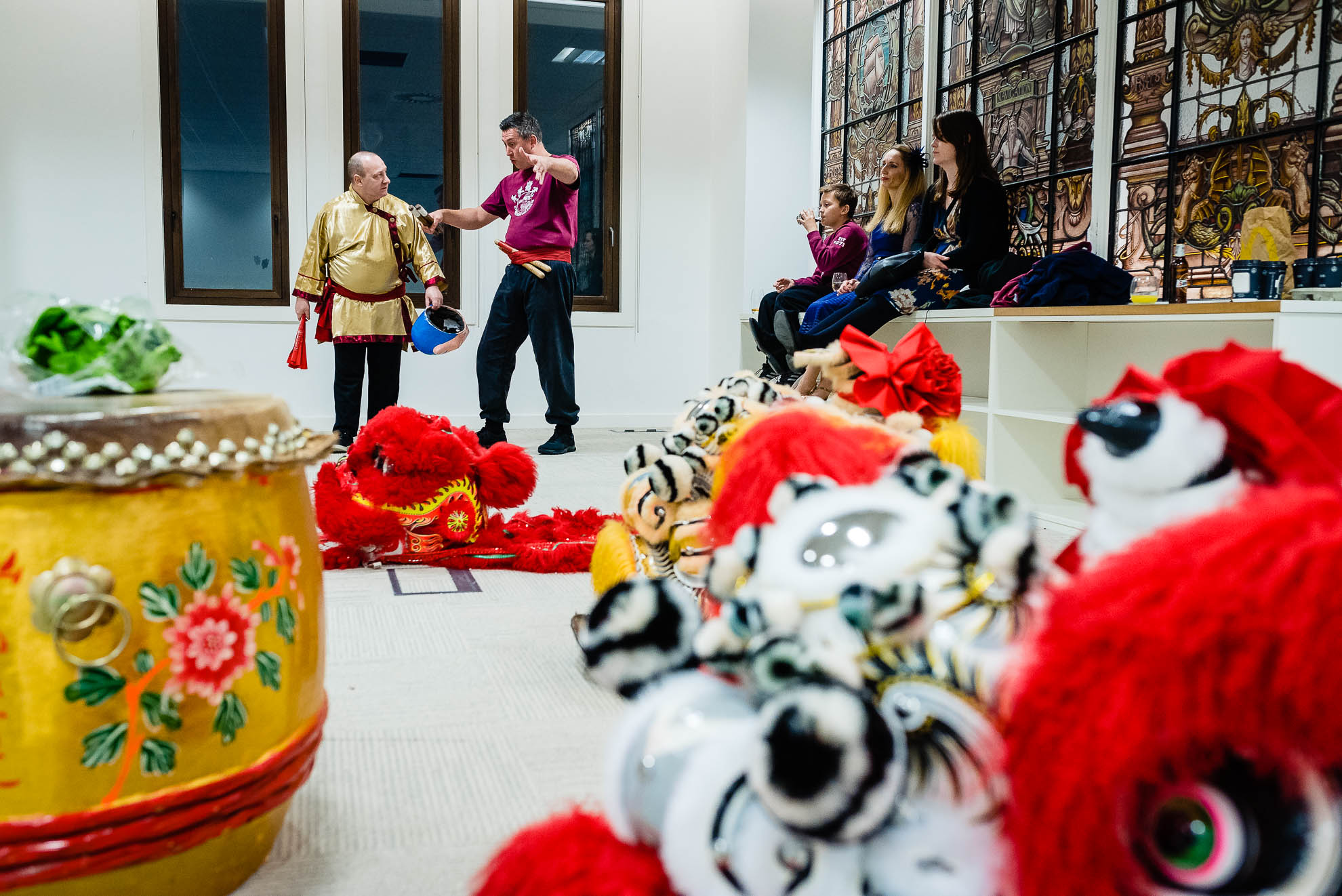 Chinese lion dance performers