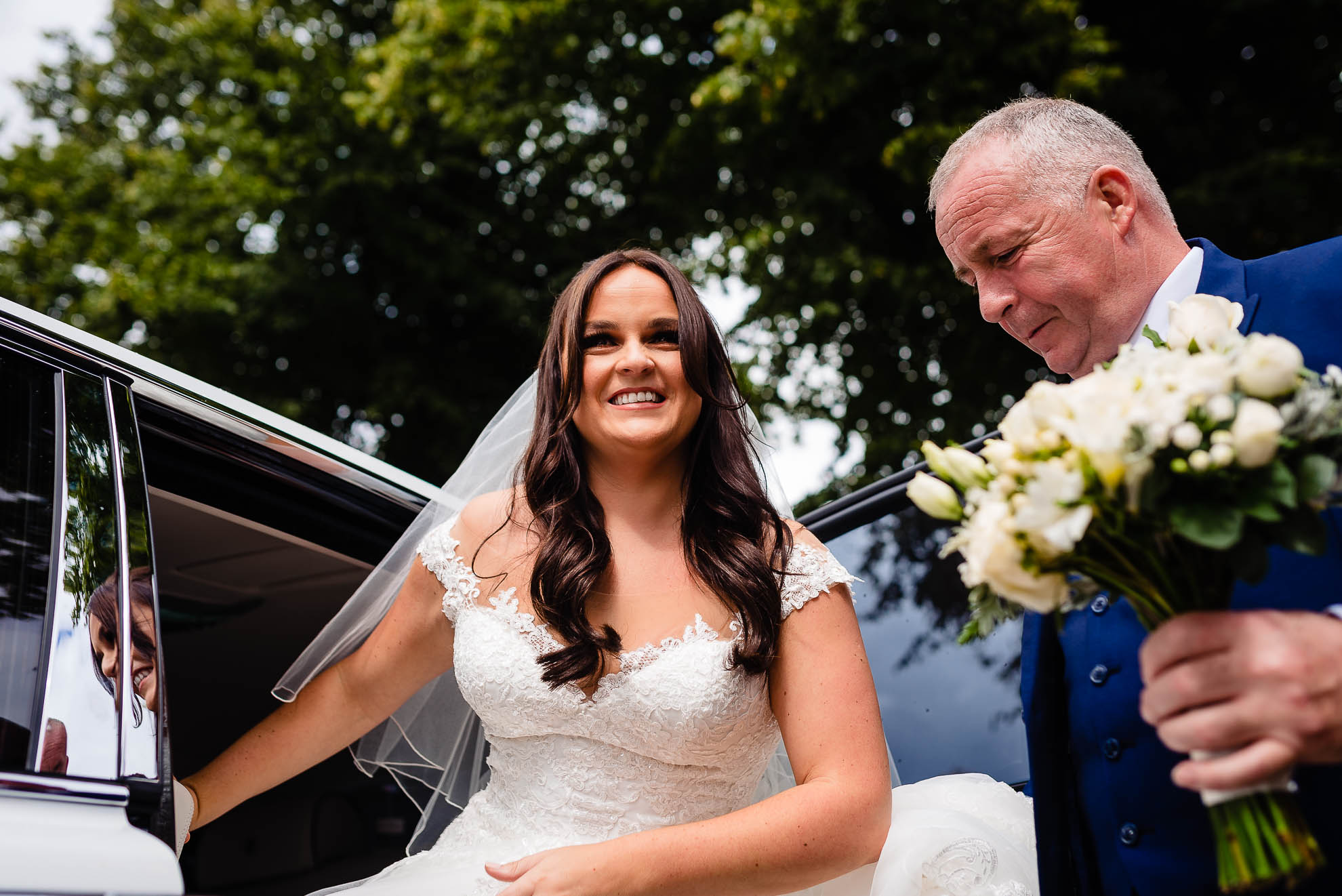 Bride arrives at church