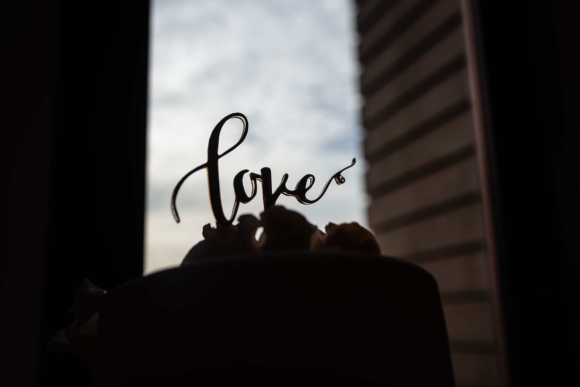 Silhouette of wedding cake