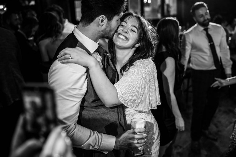 Why I Use Prime Lenses For my Wedding Photography